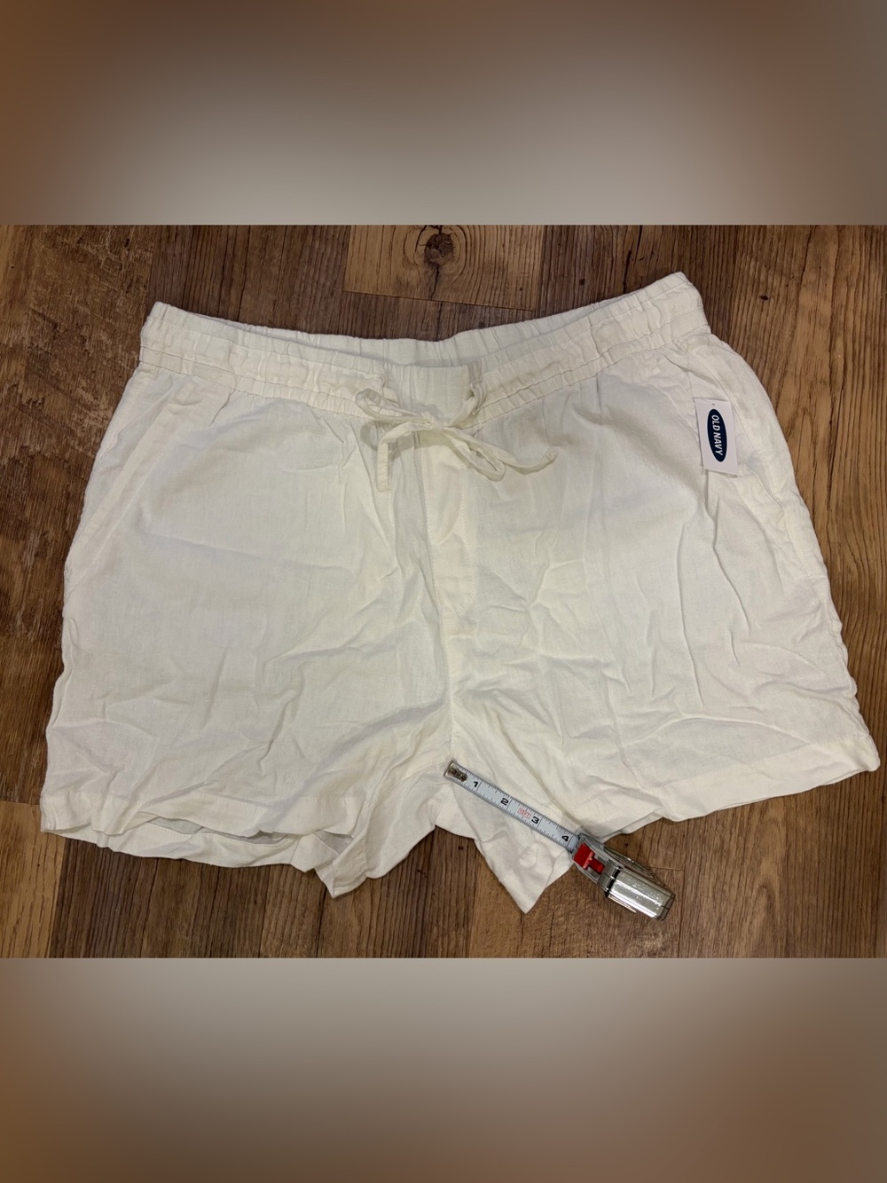 Old Navy Women’s White Linen Shorts